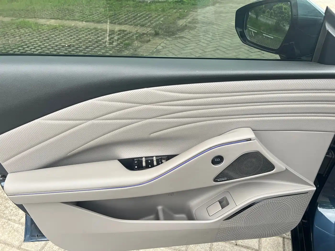 GEELY GALAXY GALAXY SPARKLE 8