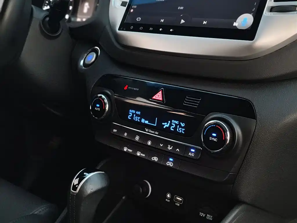 Hyundai Tucson 2015 1.6T Dual Clutch 2WD Smart фото 5