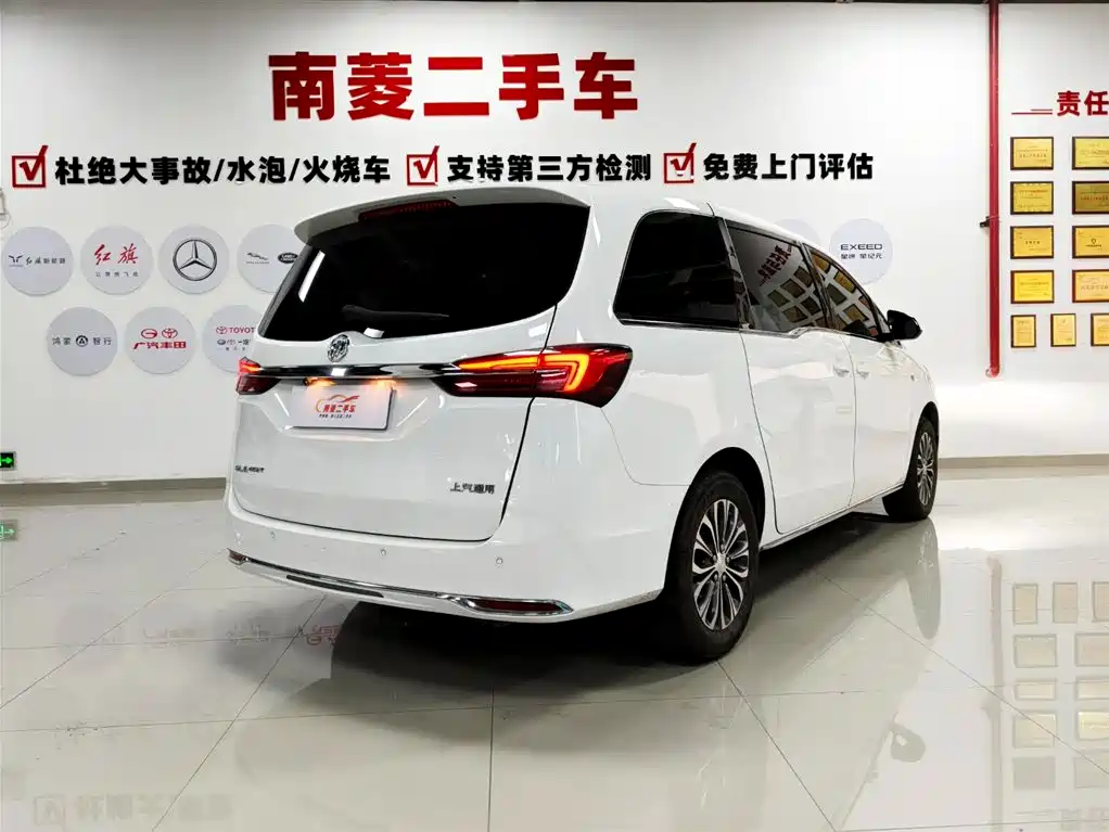 BUICK GL8