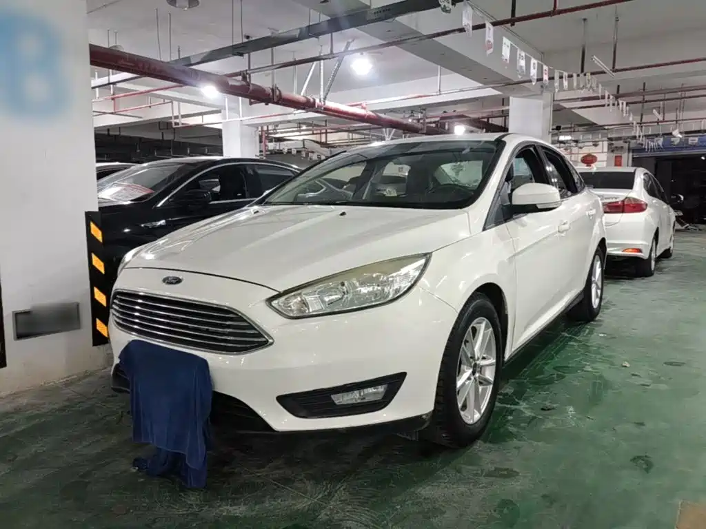 Photo 2 - Ford Focus