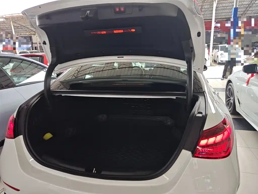 Mercedes-Benz C-Class 2025 Facelift C 260 L Sport Edition фото 19
