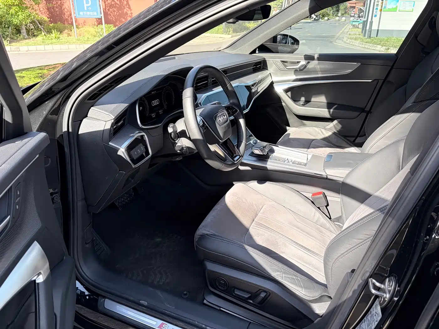 Audi A6L 2021 45 TFSI Exclusive Sport фото 5
