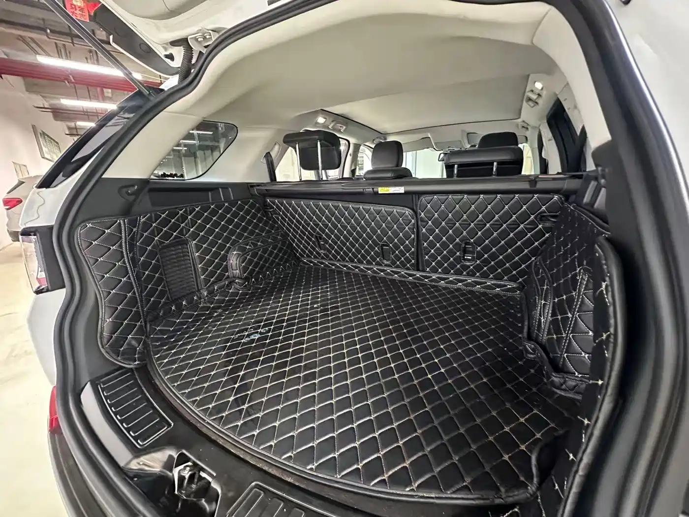 Land Rover Discovery Sport 2018 240PS PURE Edition фото 10