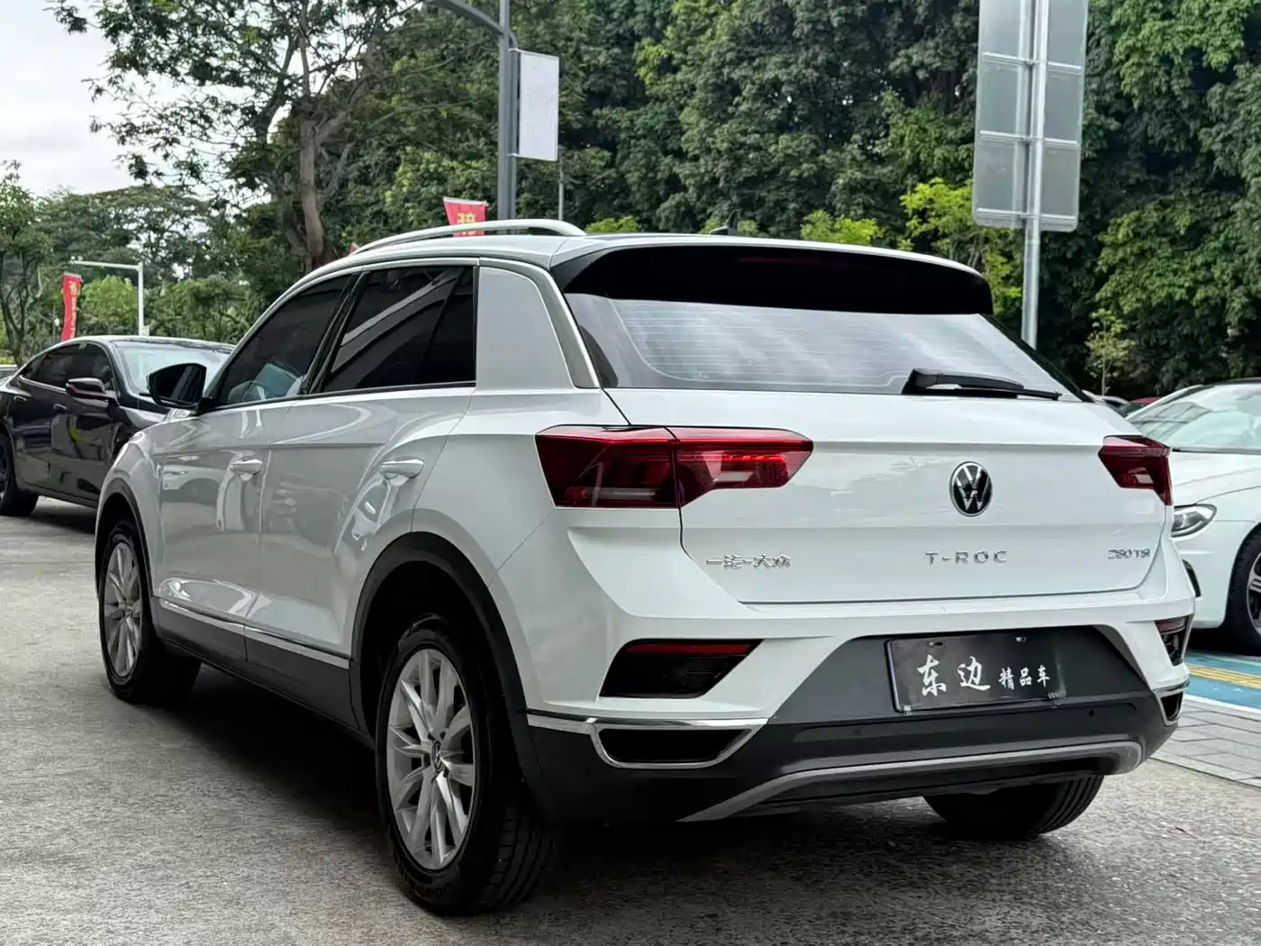 Volkswagen T-ROC 2022 280TSI DSG 2WD Elite PLUS фото 6