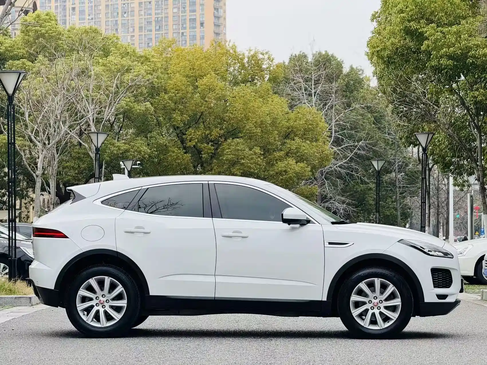 Photo 4 - Jaguar E-PACE
