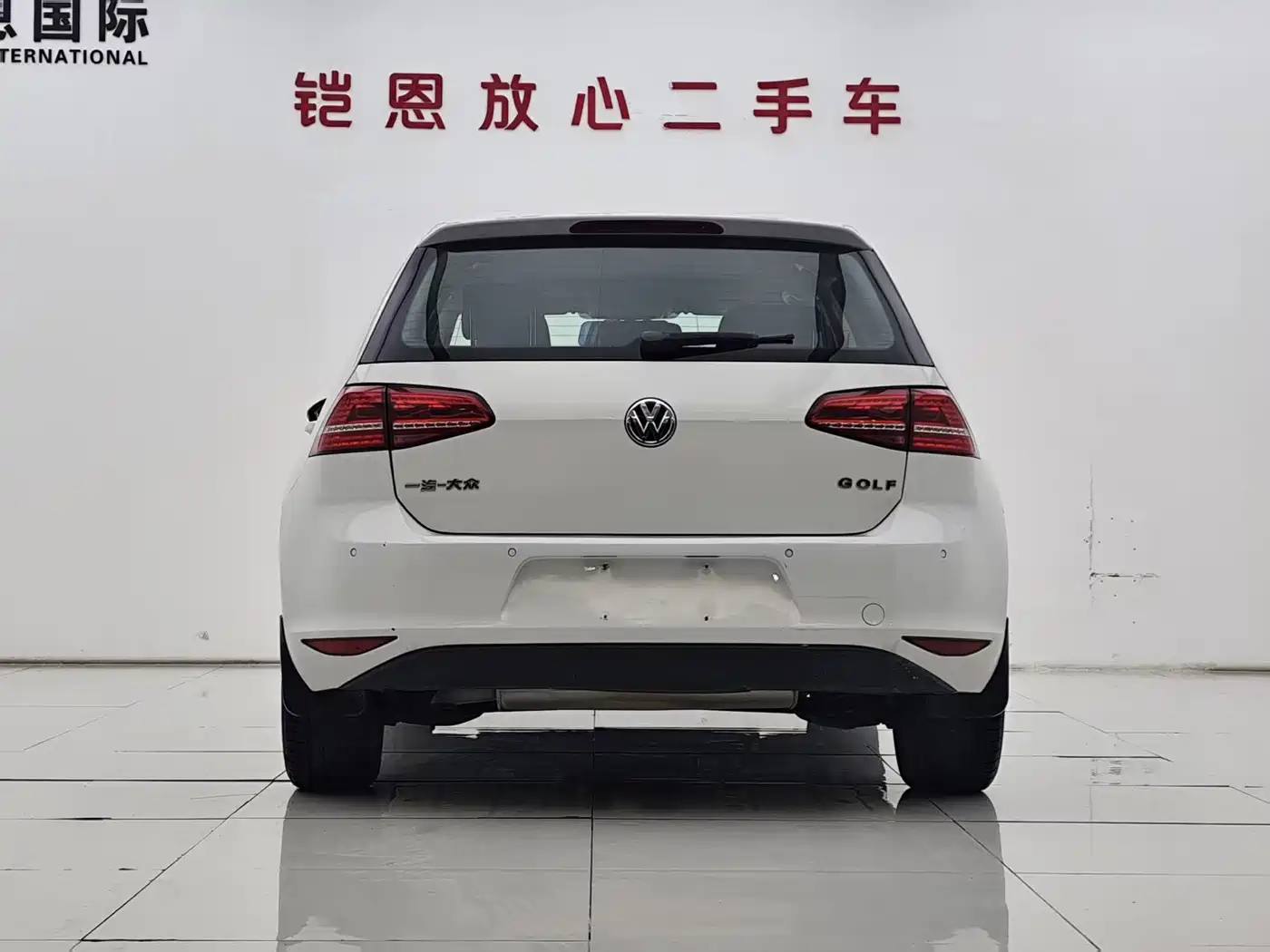 Volkswagen Golf 2015 1.6L Automatic Comfort фото 18