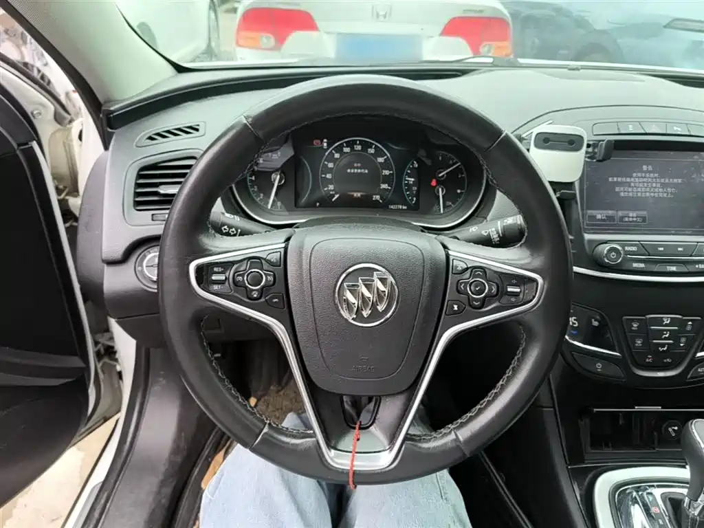 Buick Regal 2015 1.6T Elite Tech Edition фото 11