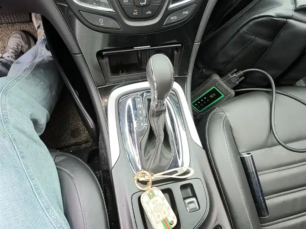 Buick Regal 2015 1.6T Elite Tech Edition фото 14