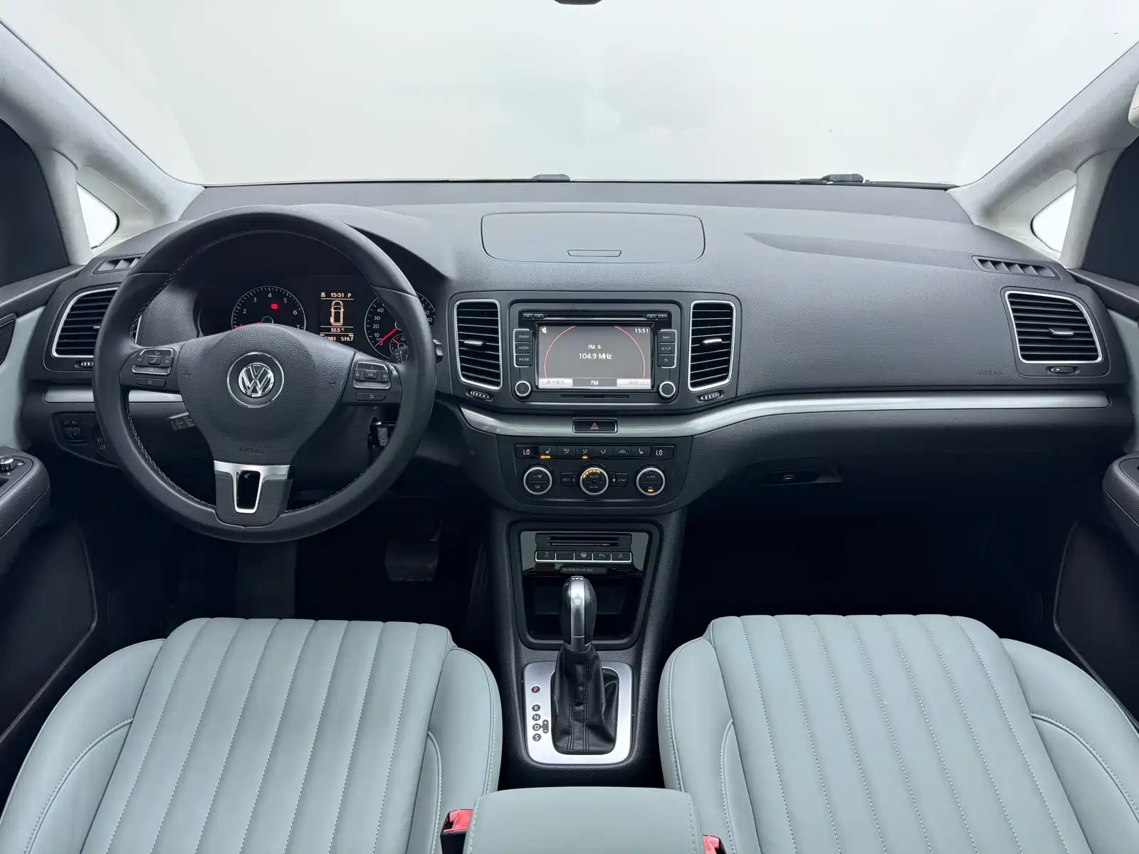 Фото 9 - Volkswagen Sharan