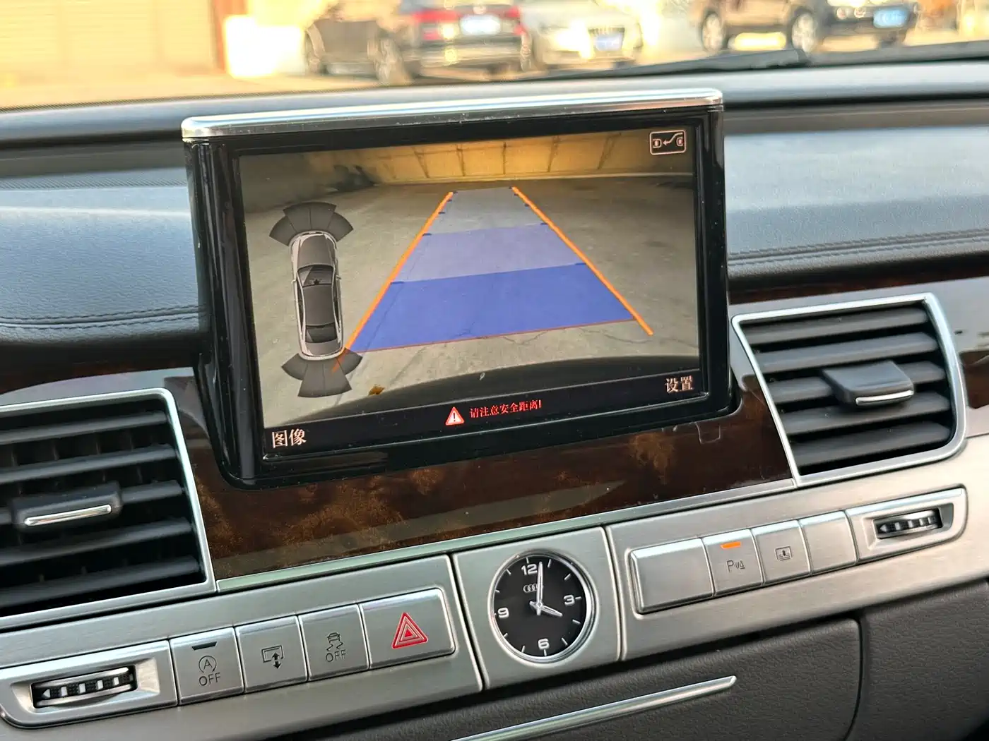 Audi A8 2013 A8L 45 TFSI quattro Comfort фото 21