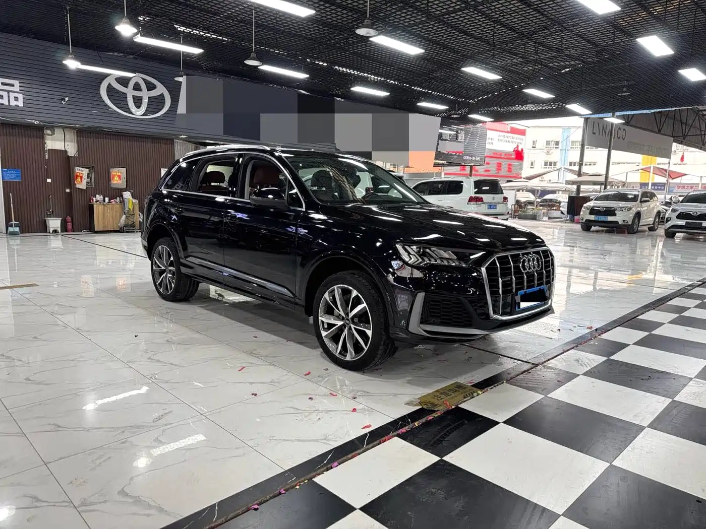 Audi Q7 2021 55 TFSI quattro S line Sport фото 3