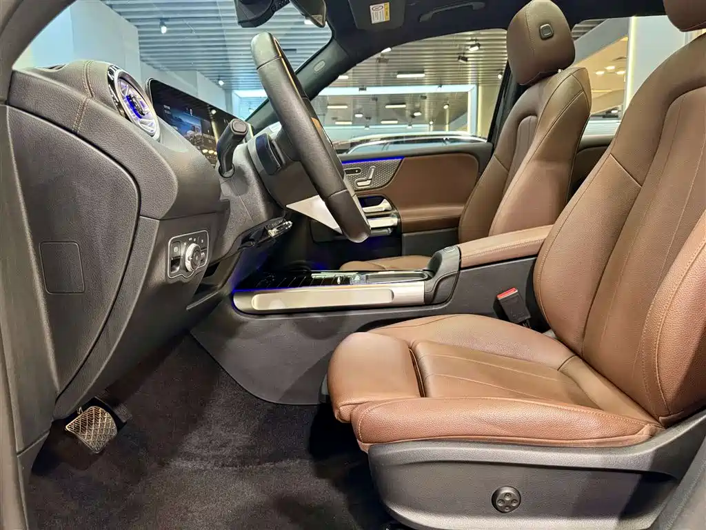 Mercedes-Benz GLB 2024 Facelift GLB 220 Style фото 18