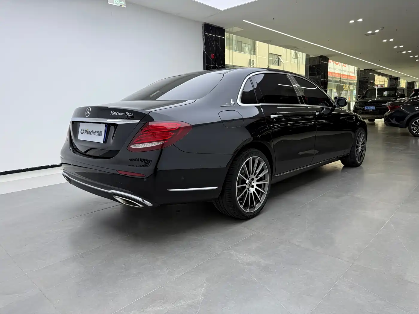 Mercedes-Benz E-Class 2018 E 200 L фото 3