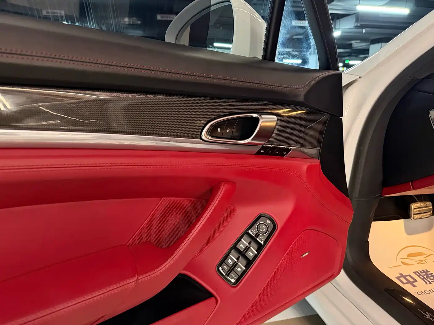 Porsche Panamera 2014 Panamera 4S Sport Edition 3.0T фото 6