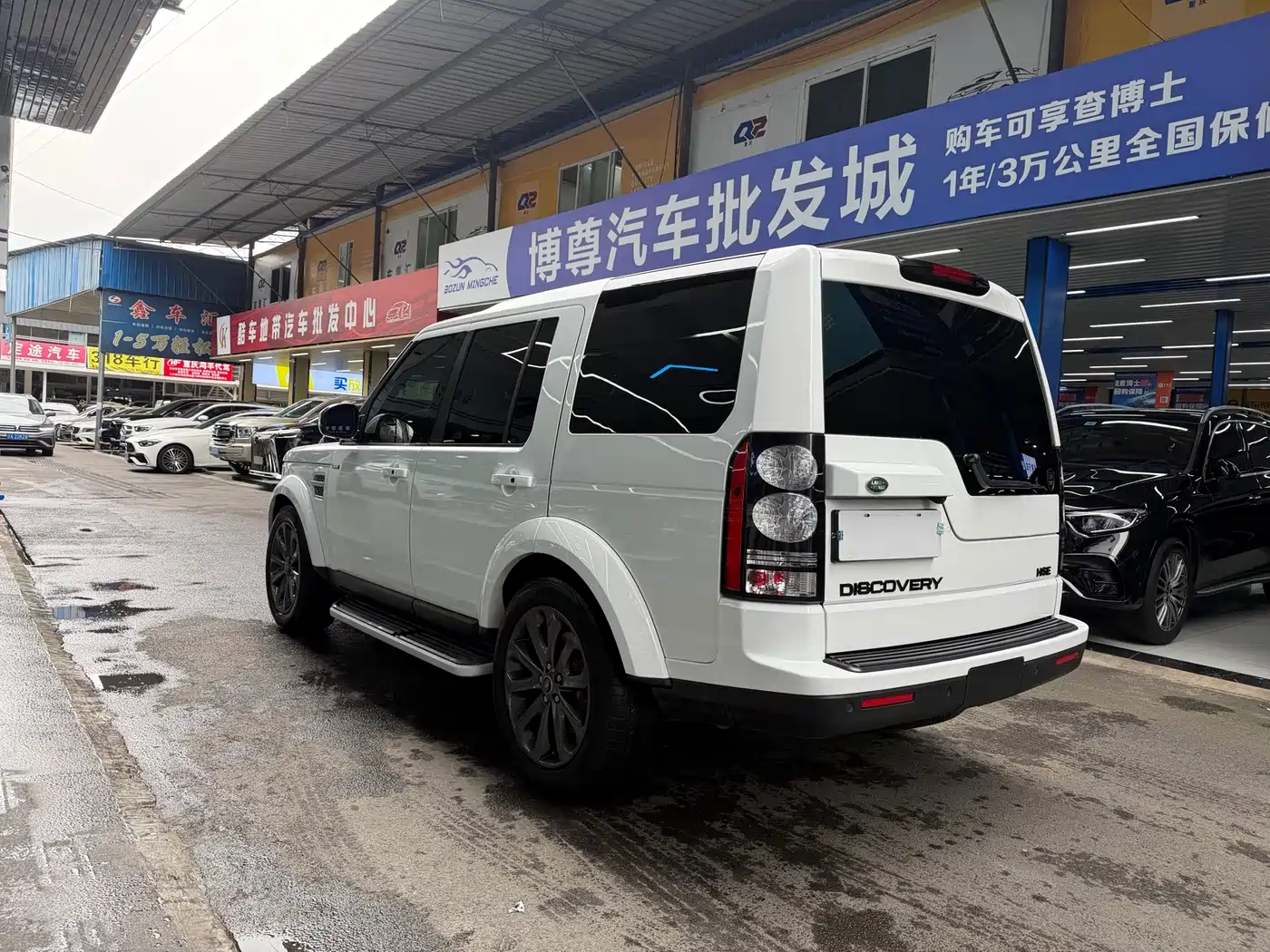 Land Rover Discovery 2015 3.0 SDV6 HSE Diesel фото 23