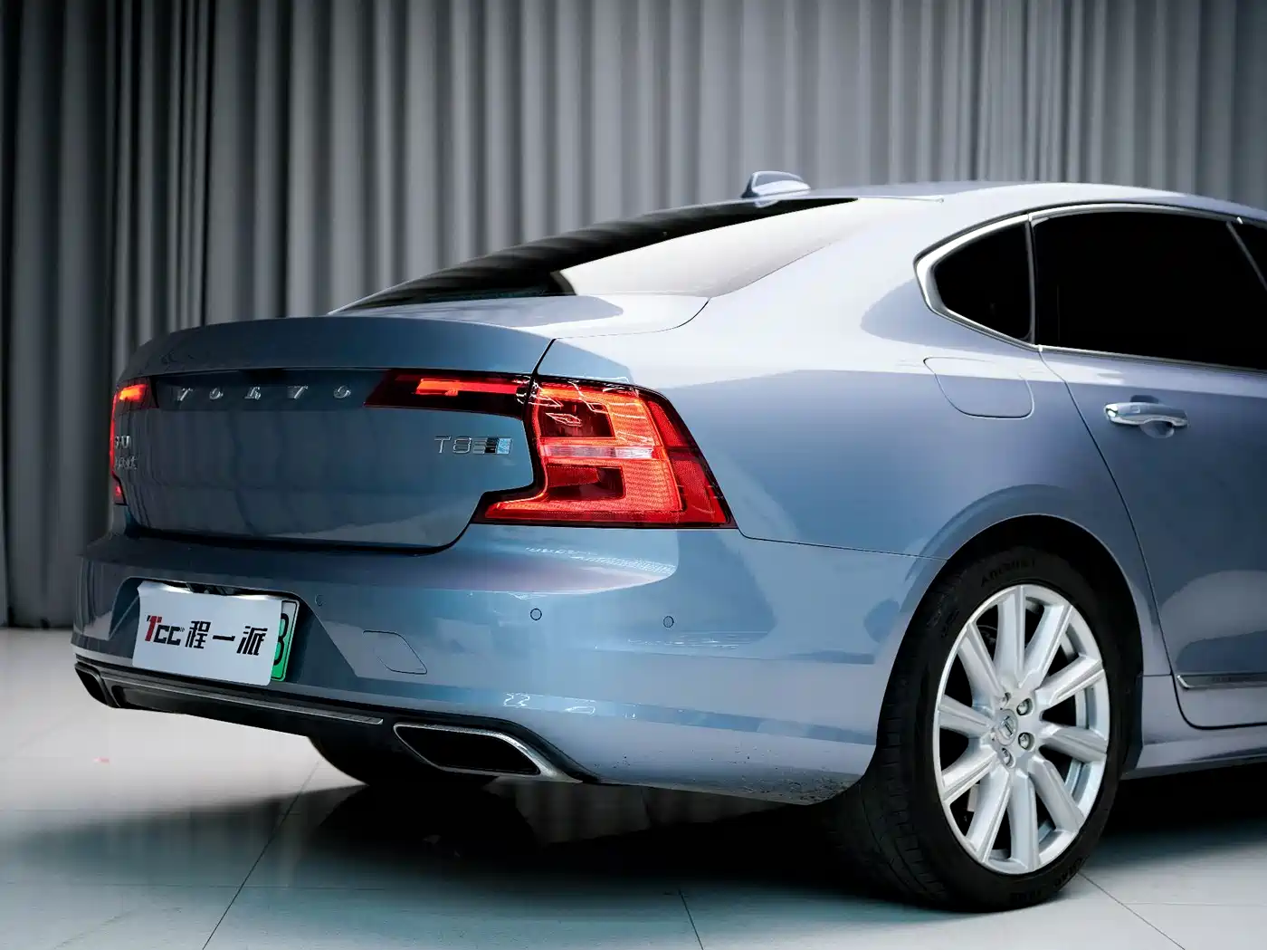 VOLVO S90 PLUG IN HYBRID