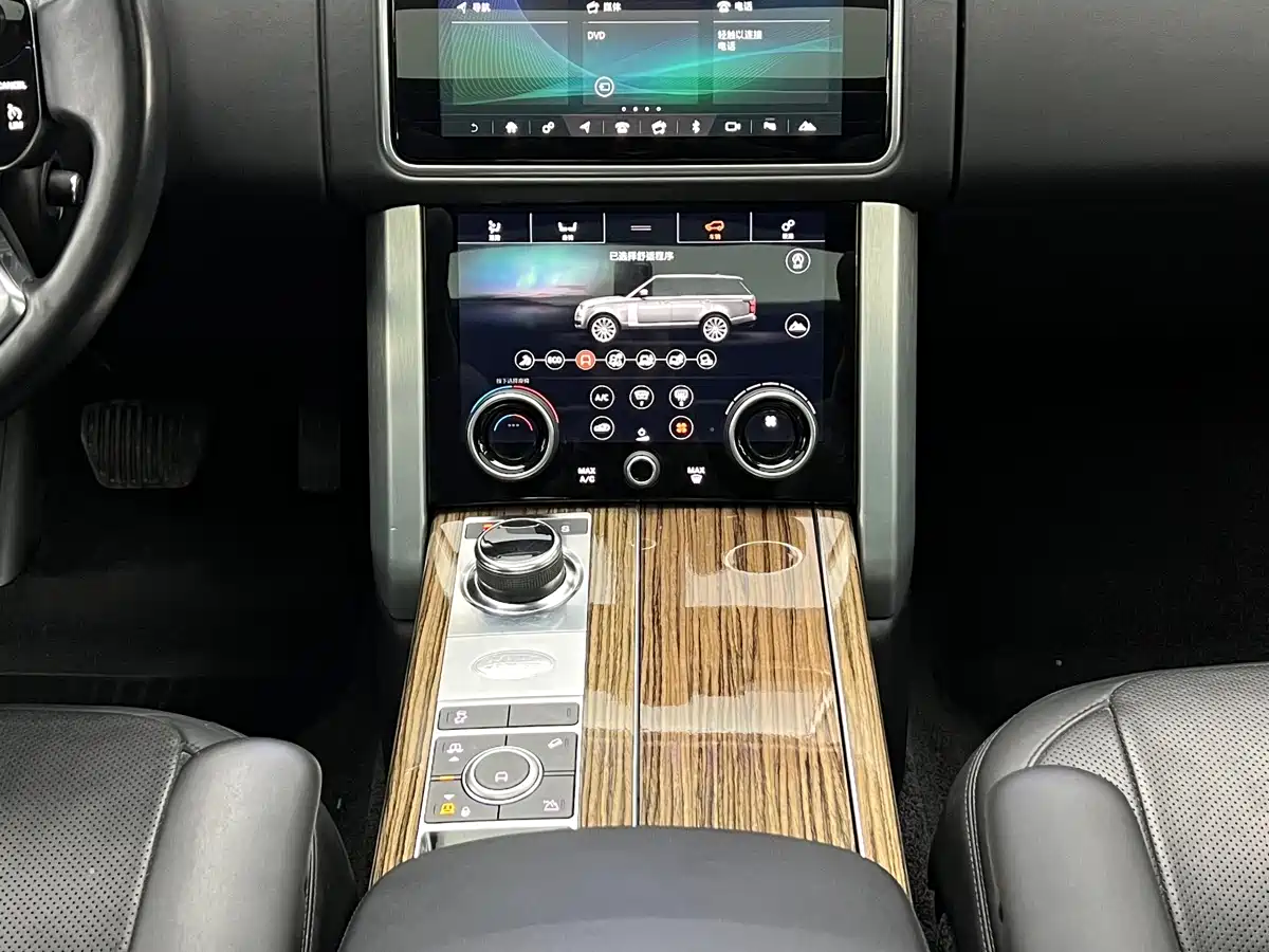 Land Rover Range Rover 2018 3.0 SC V6 Vogue Heritage Extended Edition фото 17