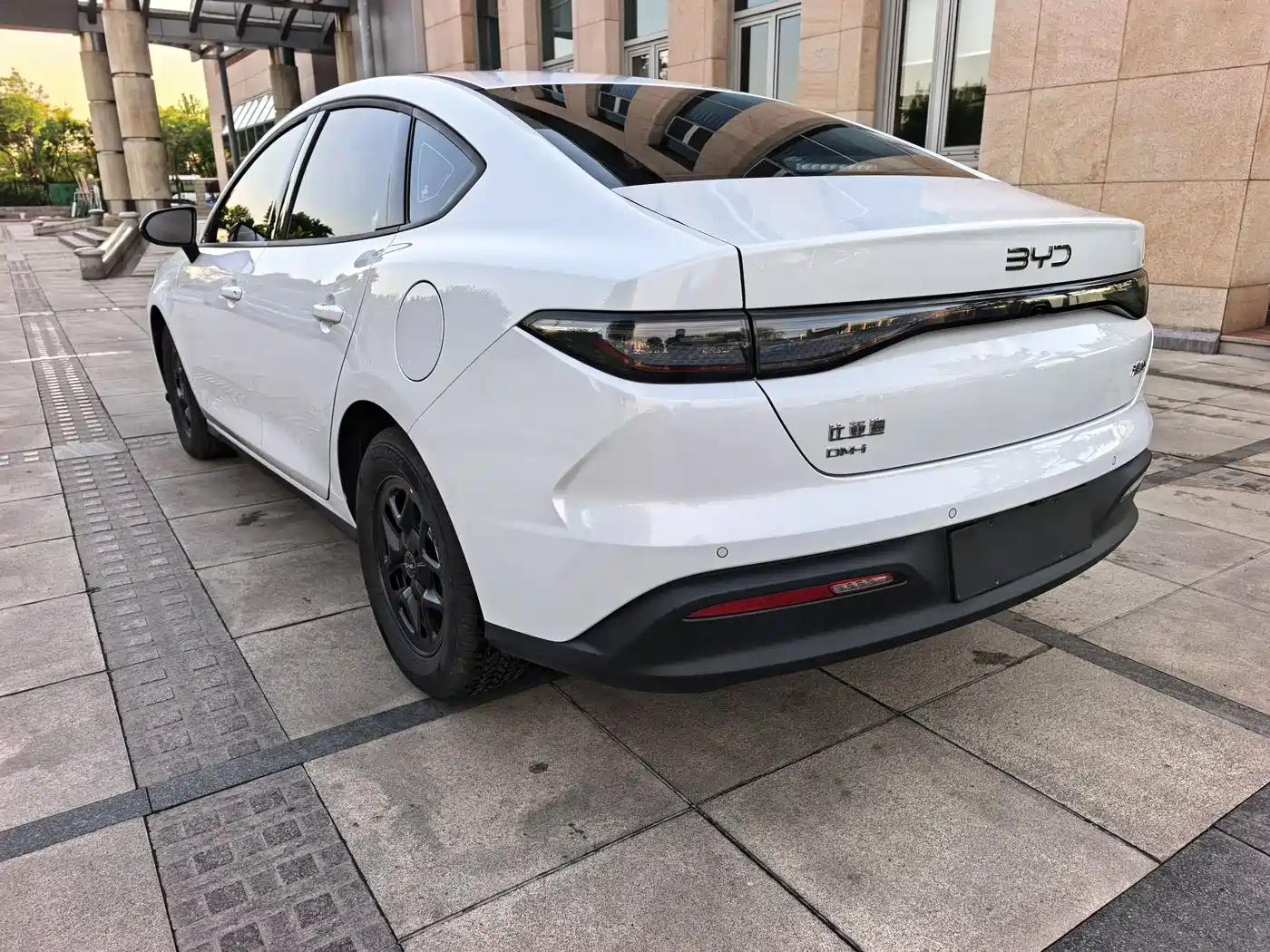BYD Hai Bao 05 DM-i 2025 DM-i Smart Drive Edition 55KM Luxury фото 6