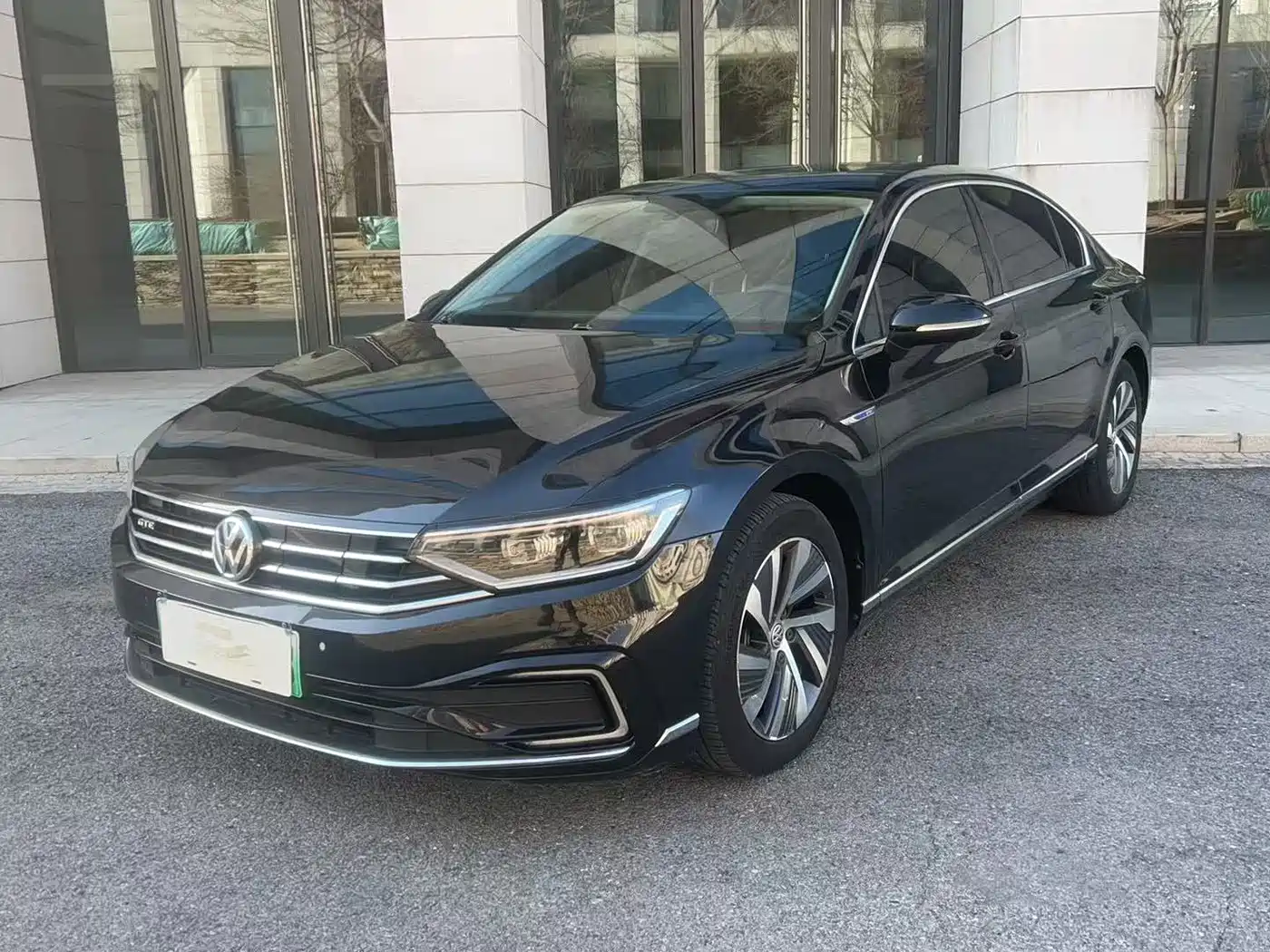 VOLKSWAGEN MAGOTAN GTE PLUG IN HYBRID