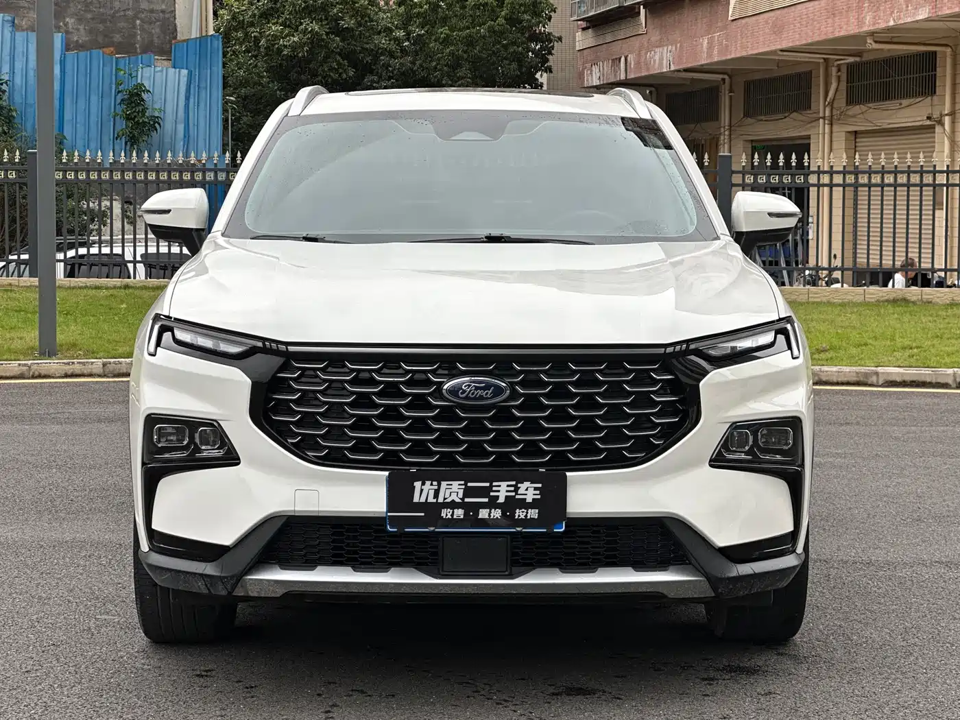 FORD LING RUI