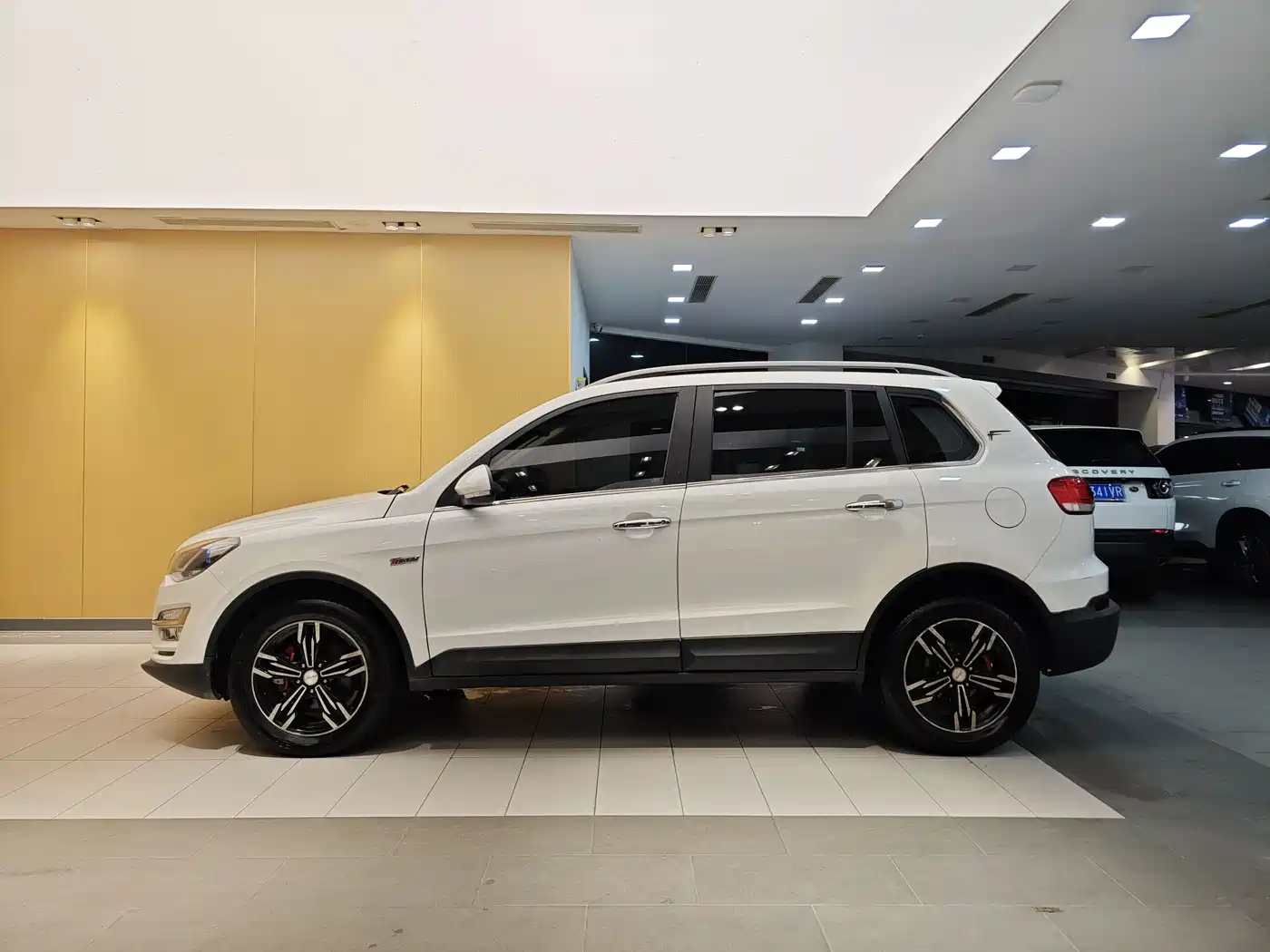 Zotye Damai X5 2016 2017 Upgrade 1.5T CVT Magistrate