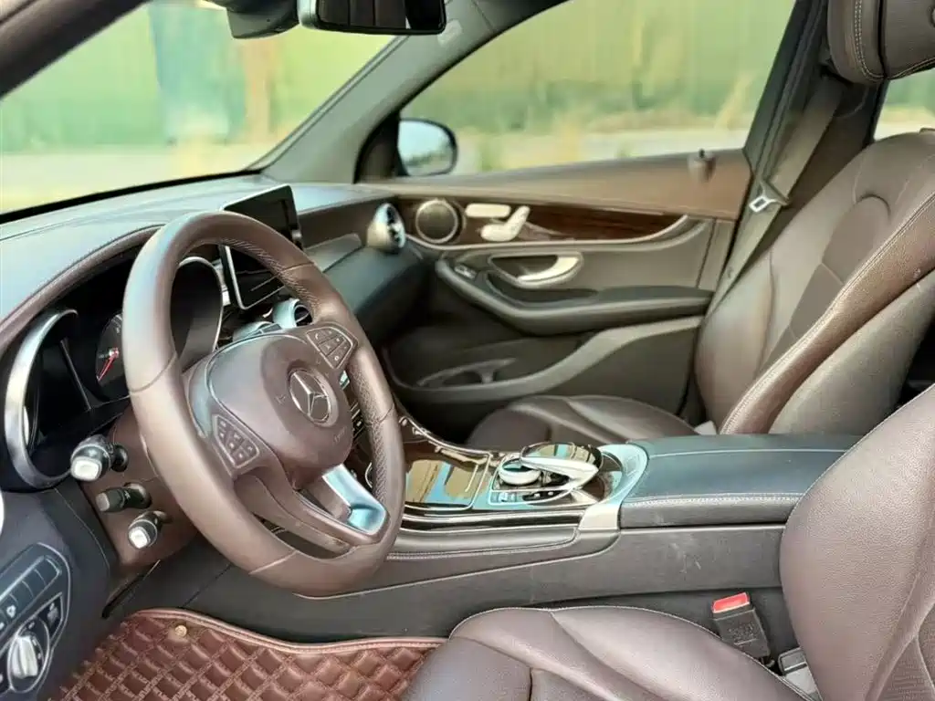 Mercedes-Benz GLC 2019 GLC 260 4MATIC Dynamic фото 5