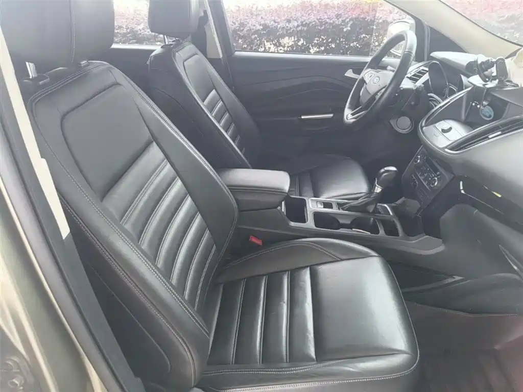 Photo 25 - Ford Kuga