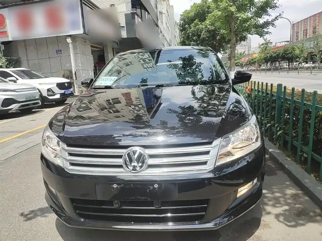 Volkswagen Santana 2013 1.6L Automatic Comfort Edition фото 3