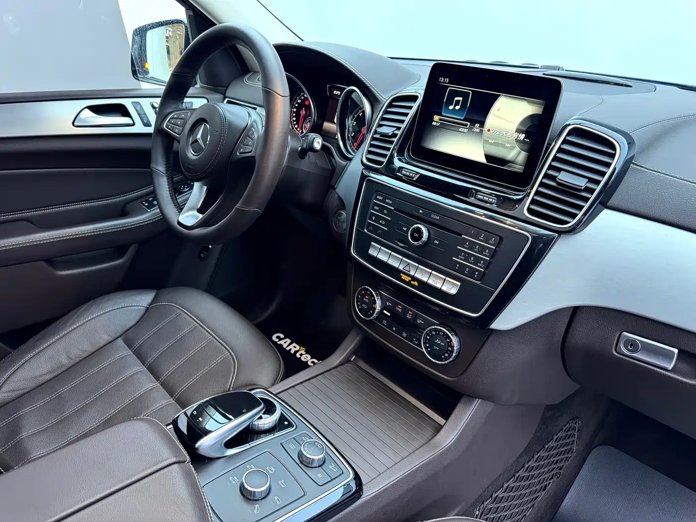 Mercedes-Benz GLS 2016 GLS 400 4MATIC Dynamic фото 31
