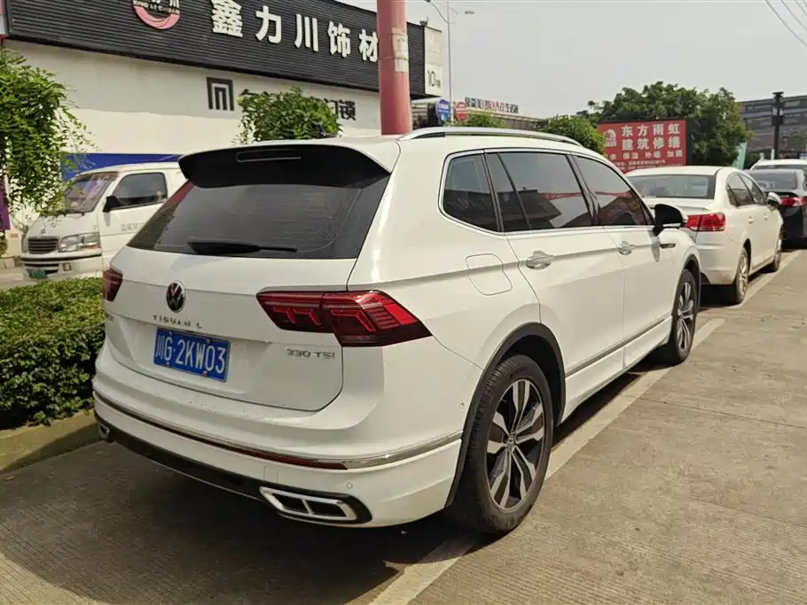 Volkswagen Tiguan L 2023 330TSI Auto 2WD R-Line Premium Edition фото 2