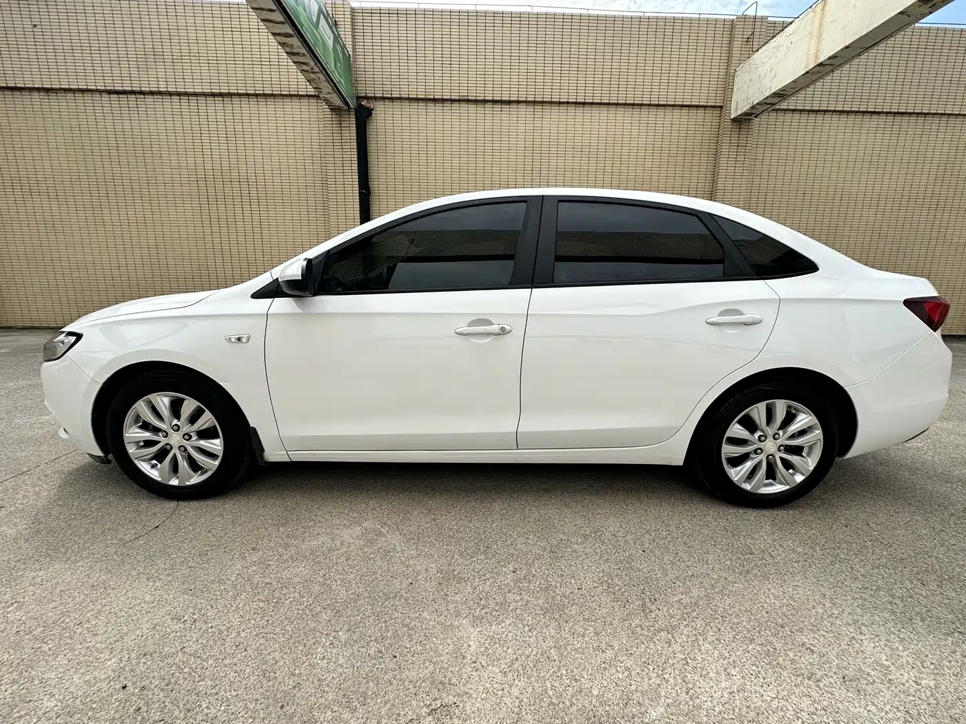 Buick Excelle 2019 15T DCT Connected Elite (China V) фото 8