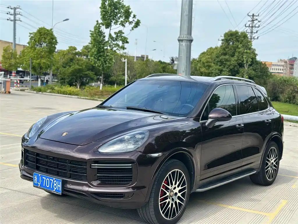 Porsche Cayenne 2014 Cayenne Platinum Edition 3.0T