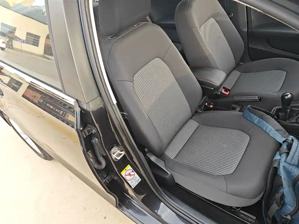 Volkswagen Santana 2016 1.6L Manual Trend Edition фото 25