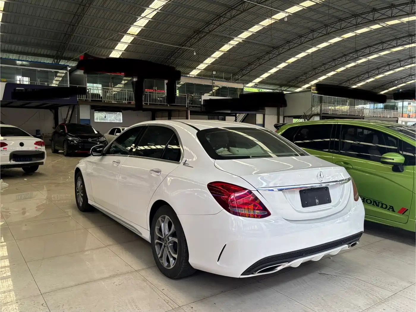 Mercedes-Benz C-Class 2017 Facelift C 180 L Dynamic Sport Edition фото 13
