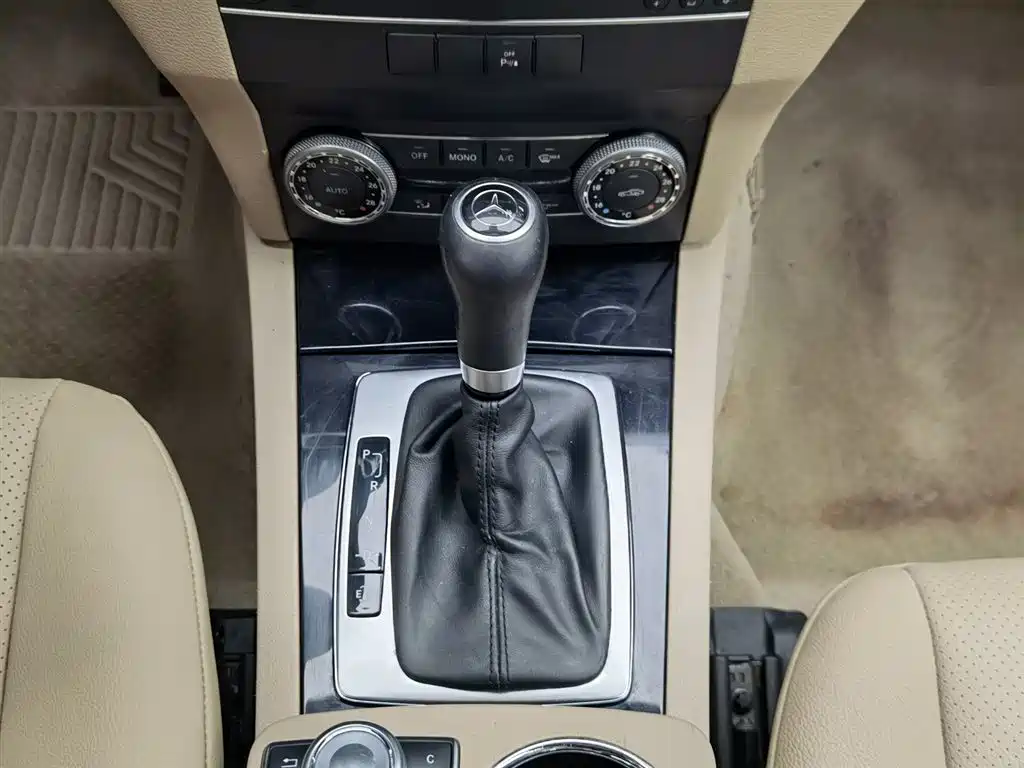 Mercedes-Benz GLK-Class (Import) 2011 GLK 300 4MATIC Dynamic фото 13