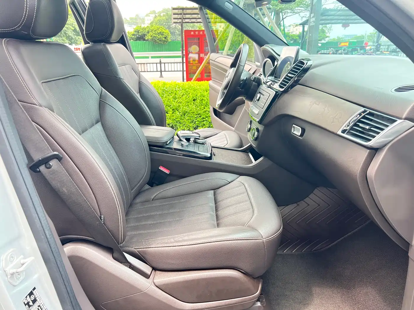 Mercedes-Benz GLE 2015 GLE 400 4MATIC фото 15