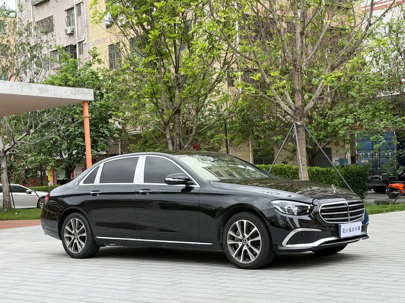 Mercedes-Benz E-Class 2017 E 300 L Luxury фото 3