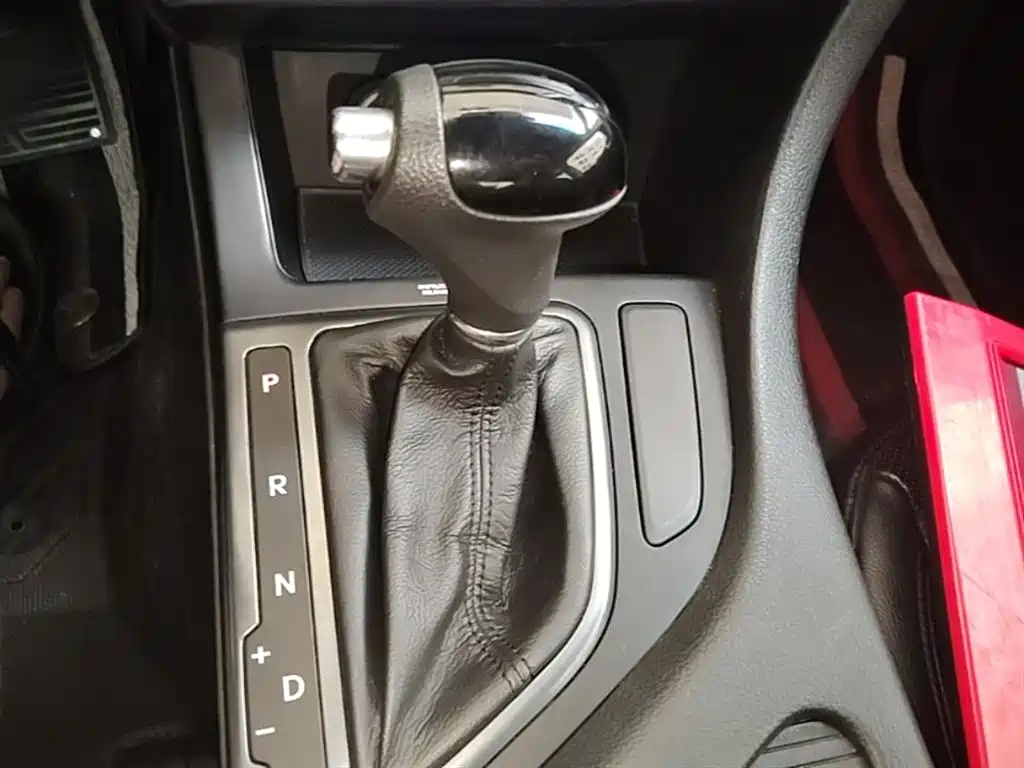 Kia K5 2015 2.0L Automatic GLS фото 10