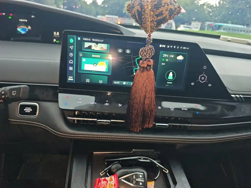 Changan UNI-K 2023 2024 2.0T FWD Global Edition