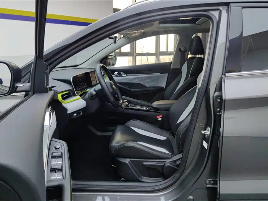 GEELY AUTOMOBILE BINYUE