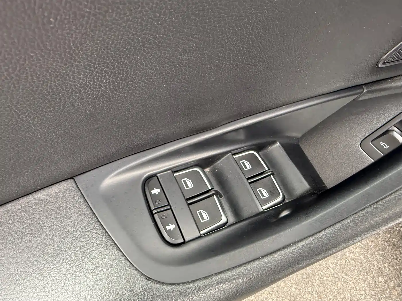 Audi A6L 2014 TFSI Standard фото 16
