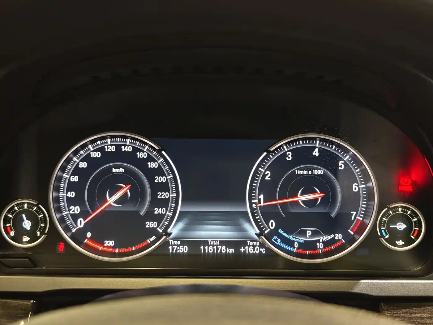 BMW 7 Series 2013 Model 730Li Luxury фото 18