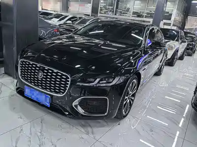Jaguar XFL