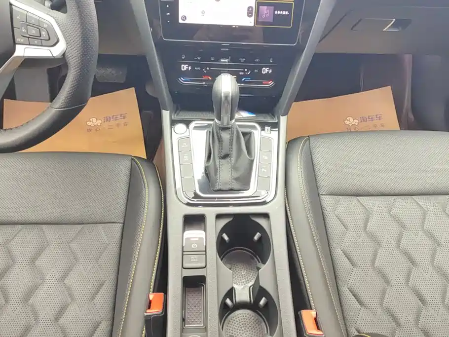 Volkswagen FAW-Volkswagen CC 2026 2026 380TSI Eye-catching 30 Million Special Edition