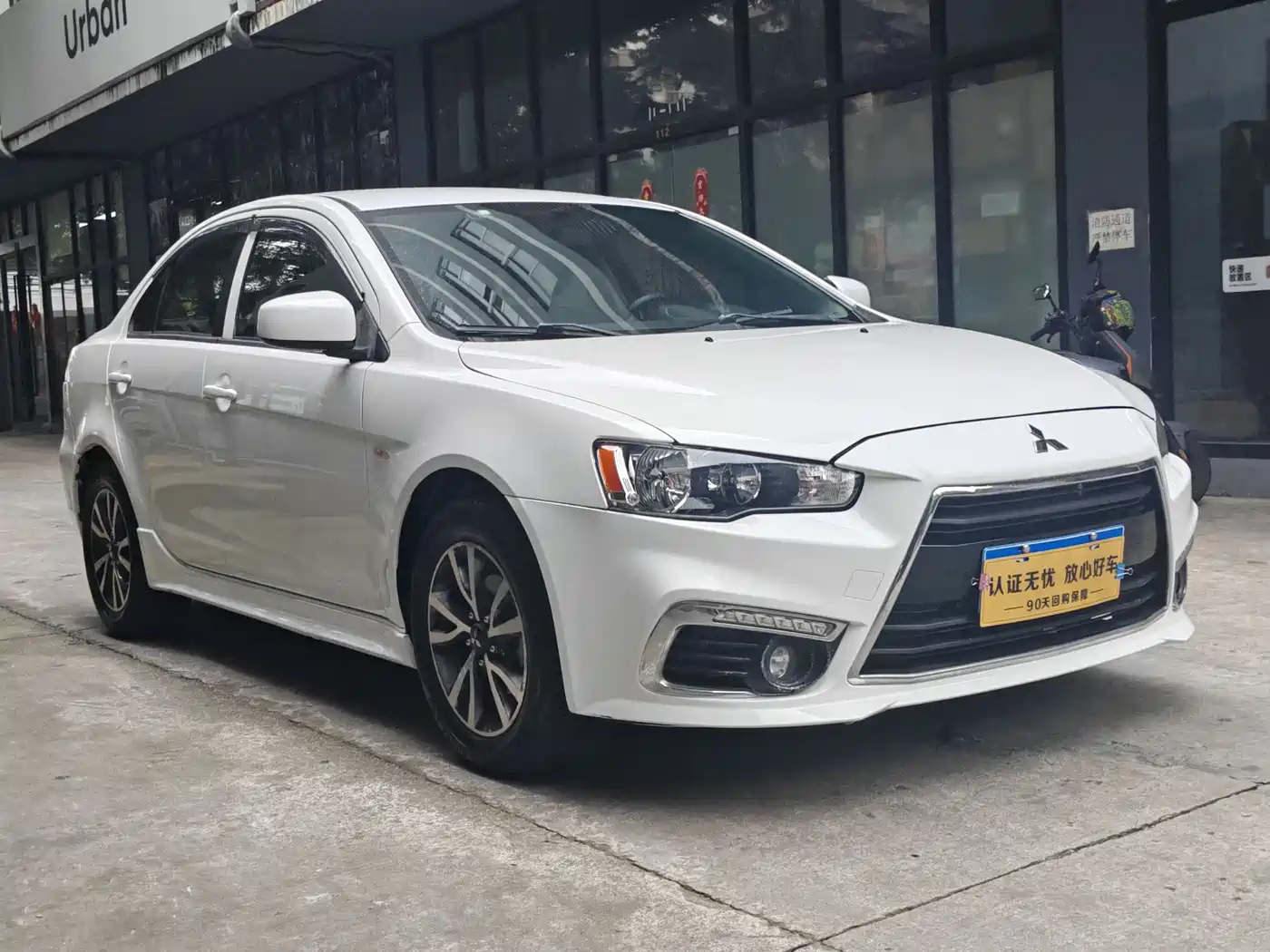 Mitsubishi Lancer EX 2015 1.8L CVT Fashion Edition China V фото 3