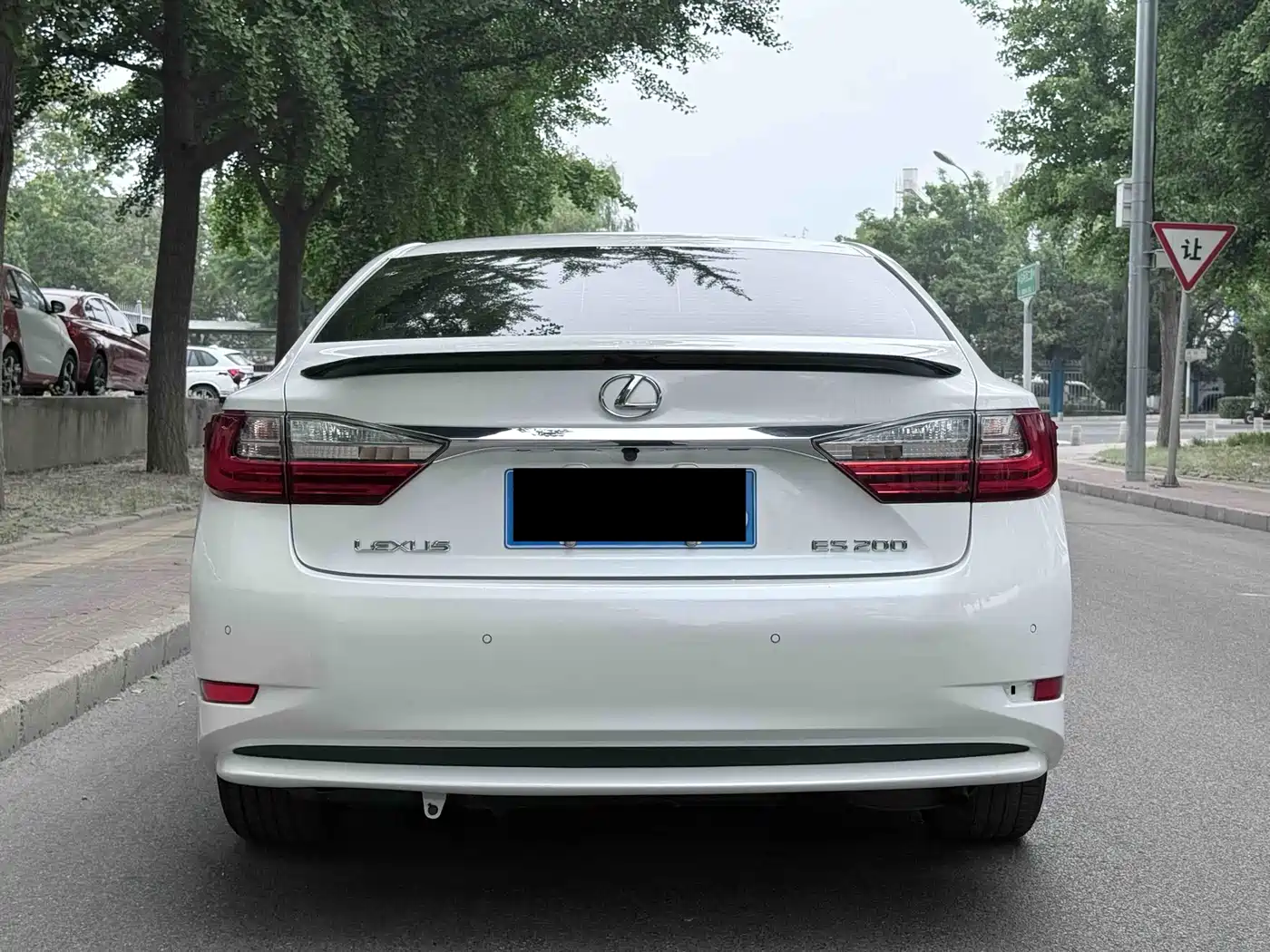 Lexus ES 2017 200 30th Anniversary Edition фото 4