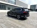 Photo 10 - BMW X7