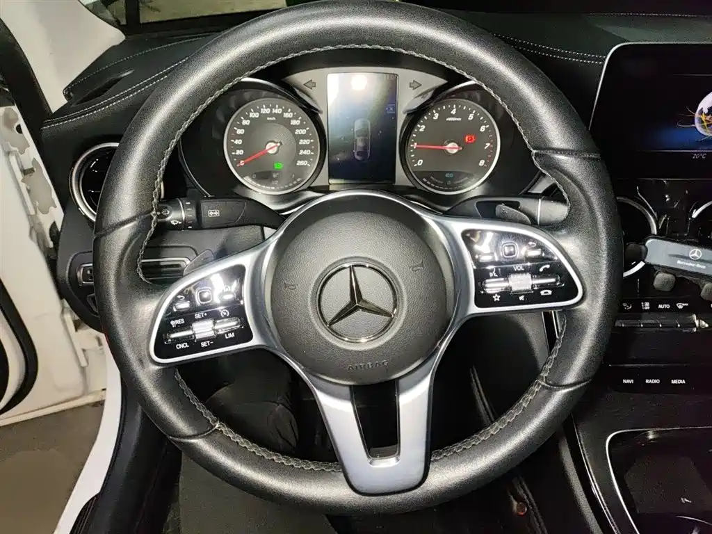 Mercedes-Benz C-Class 2019 C 260 L Sport фото 3