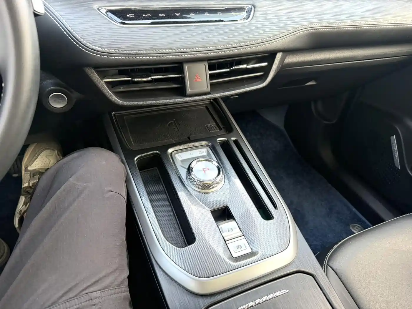 Фото 6 - Haval Jolion