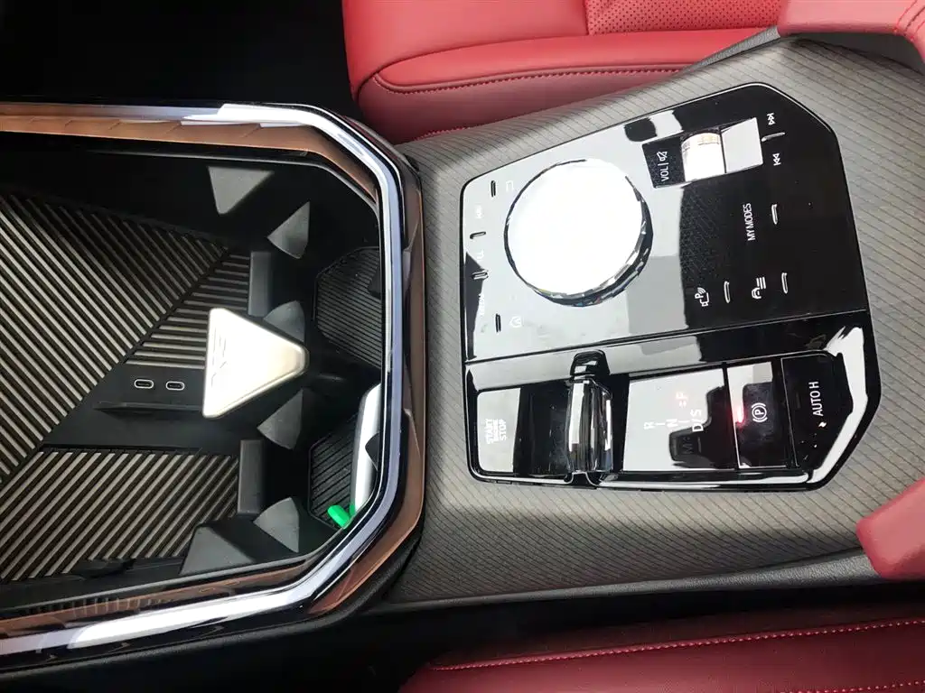 BMW X3 2025 xDrive30L Premium M Sport Package фото 11